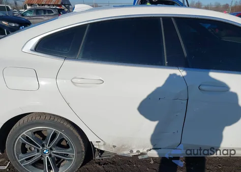 2021 BMW 228I Gran Coupe xDrive z USA, uszkodzony, nr VIN WBA73AK09M7G42125